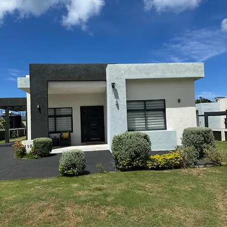 Pyramid Point Villa
