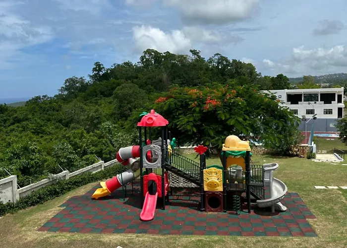 Holiday home Pyramid Point